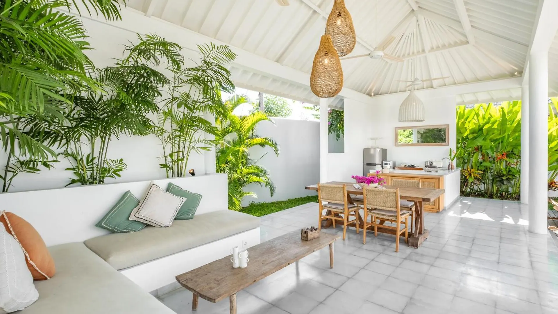 Bingin Beach Villa - 2 Br Uluwatu