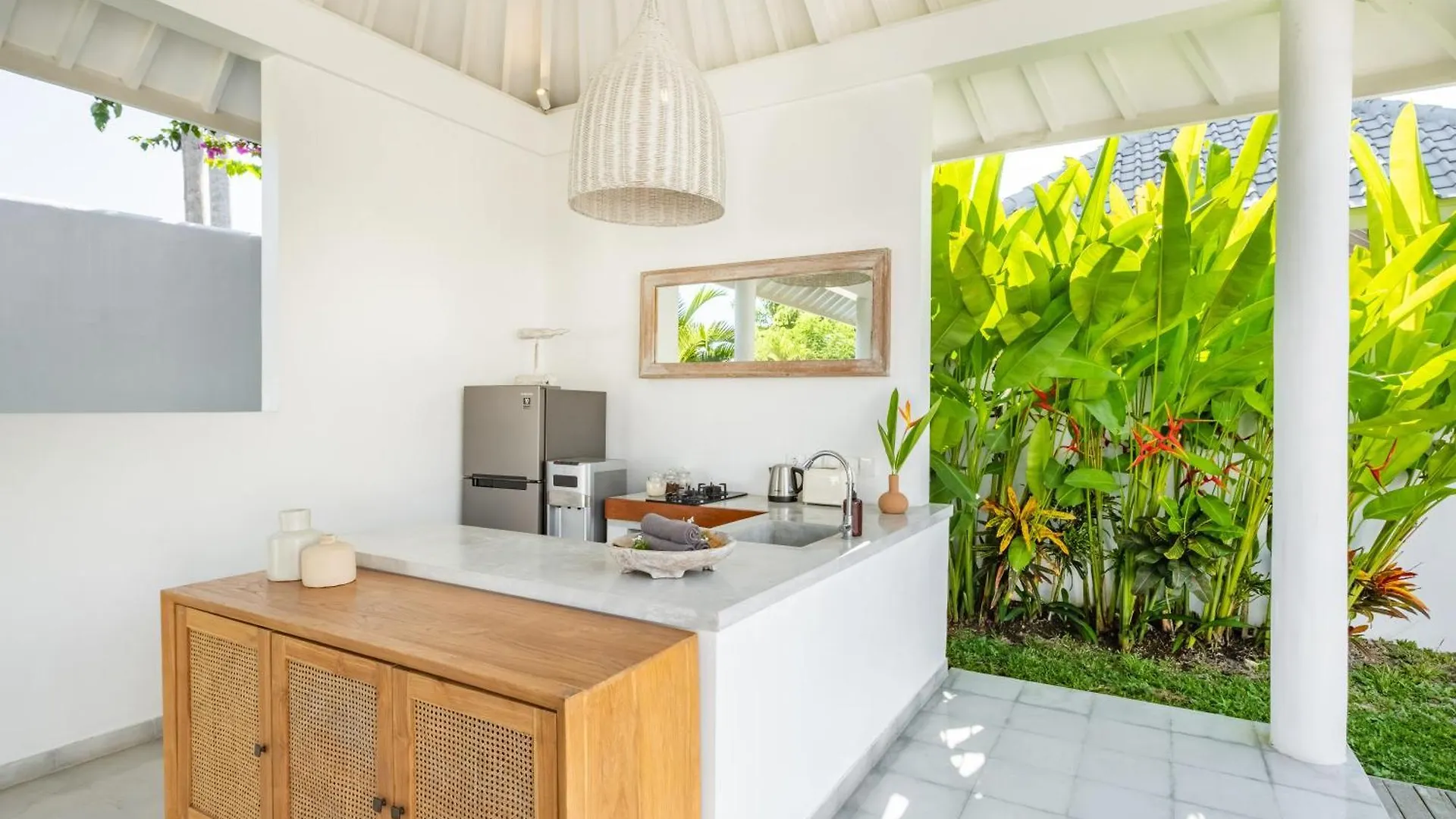 Bingin Beach Villa - 2 Br Uluwatu  0*, Uluwatu (Bali)